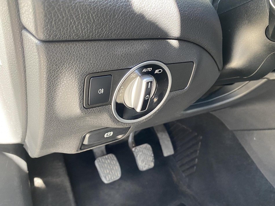 Mercedes-Benz CLA 1.8 CDi  CLA 200