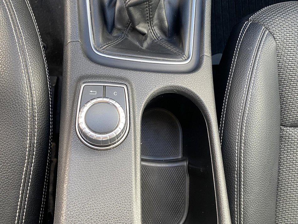 Mercedes-Benz CLA 1.8 CDi  CLA 200