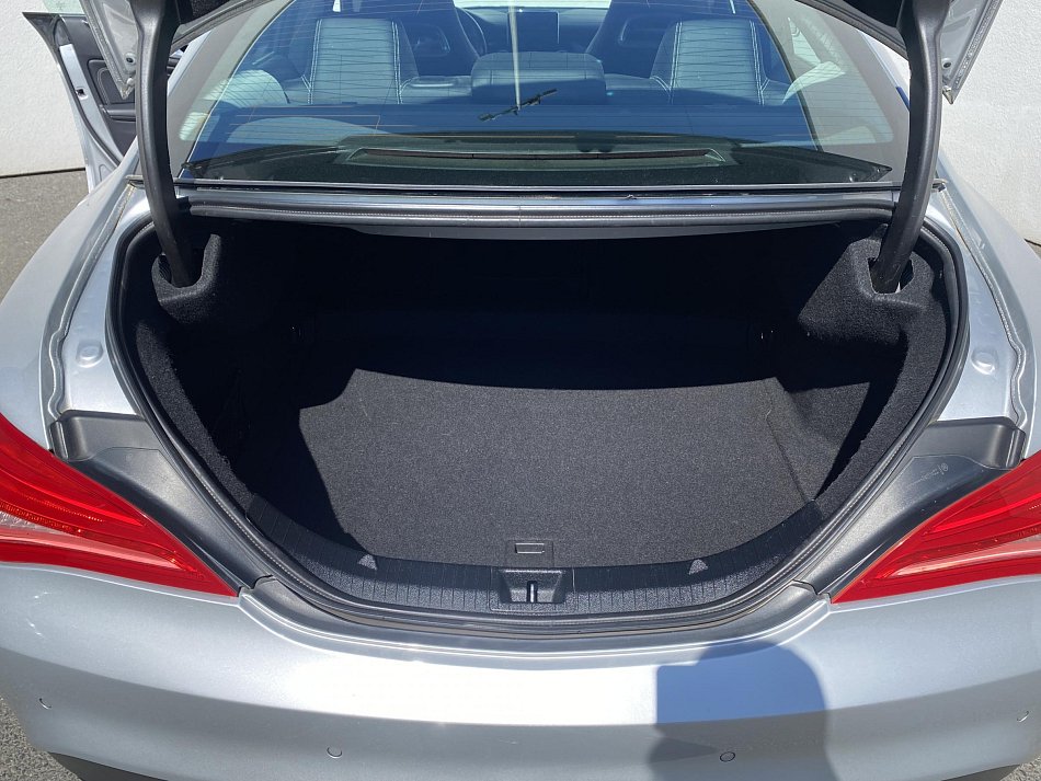 Mercedes-Benz CLA 1.8 CDi  CLA 200