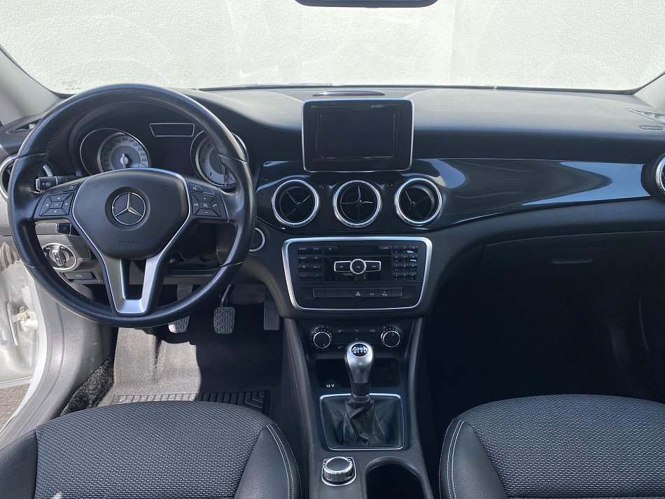 Mercedes-Benz CLA 1.8 CDi  CLA 200