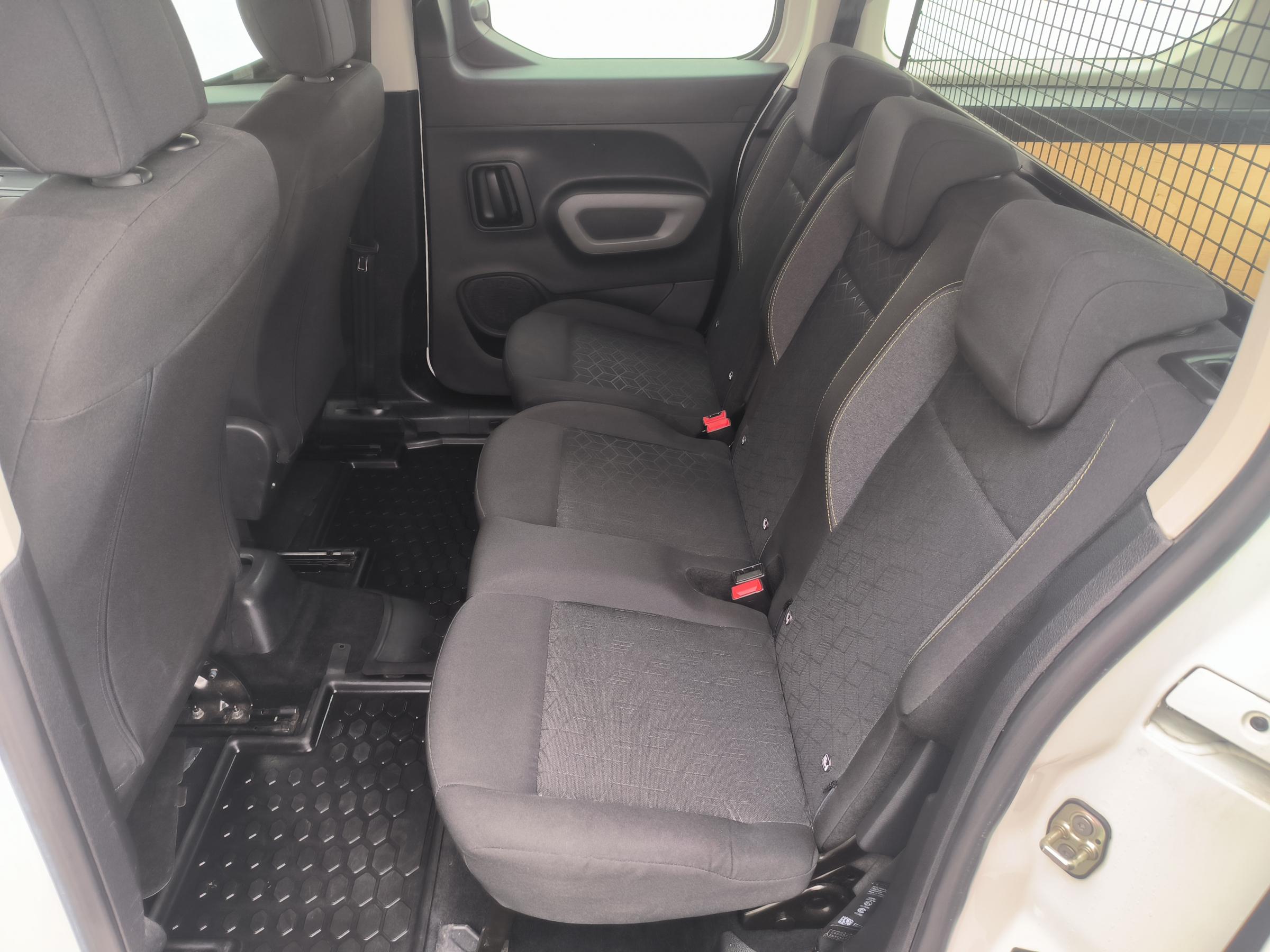 Peugeot Rifter, 2020 - pohled č. 11