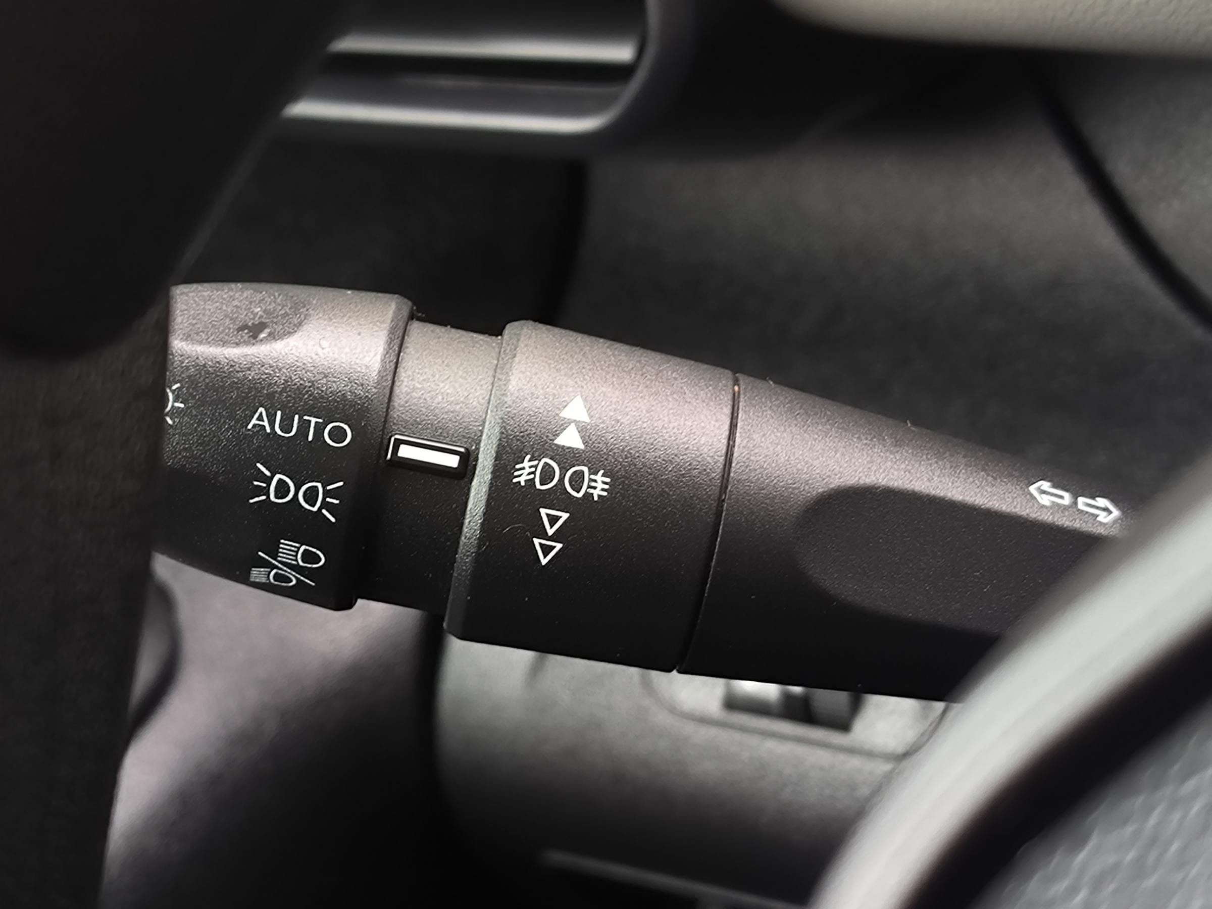 Peugeot Rifter, 2020 - pohled č. 15