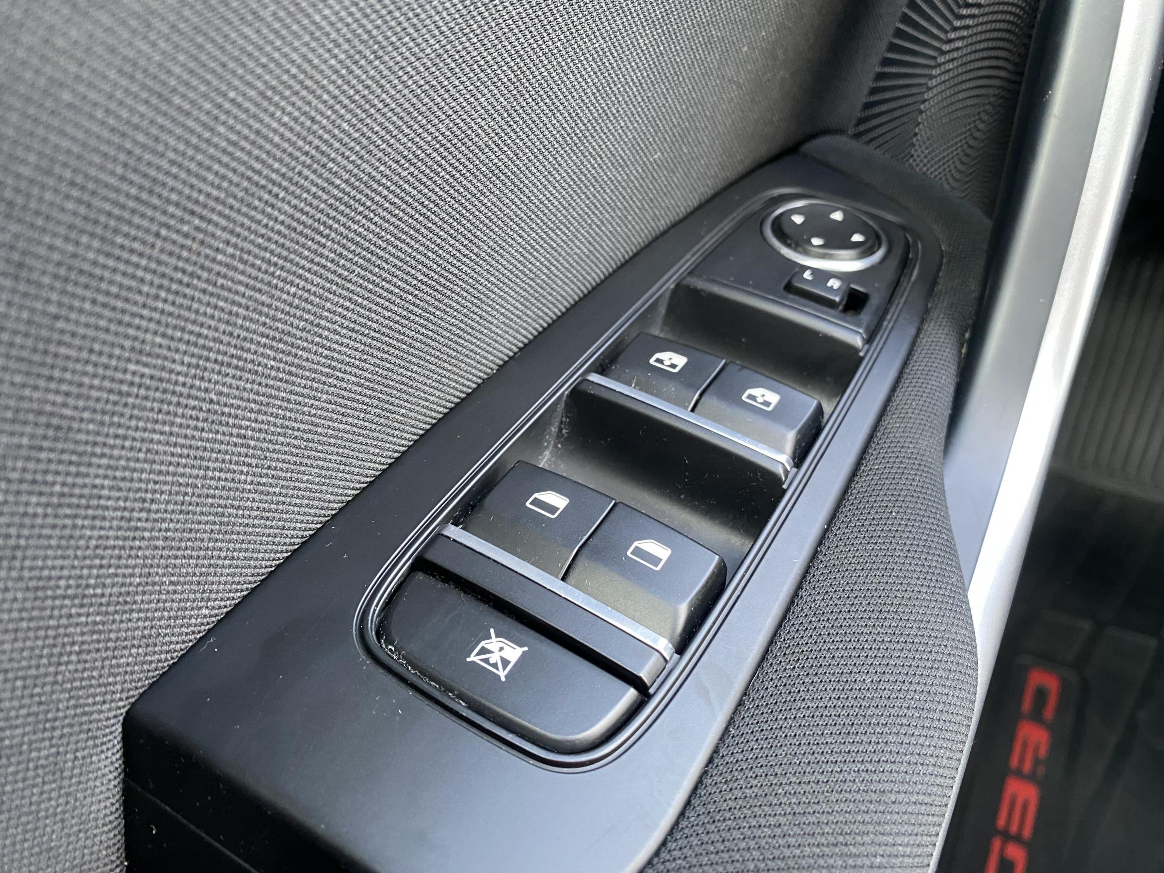 Kia Cee´d, 2021 - pohled č. 11