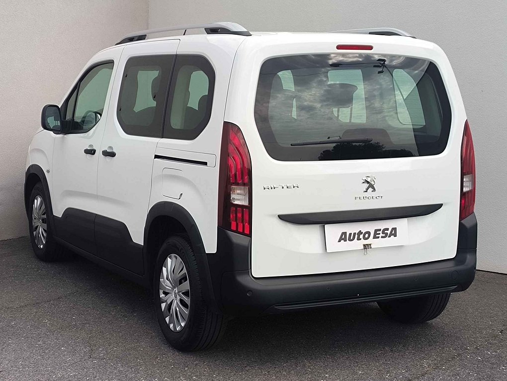 Peugeot Rifter 1.2T Active
