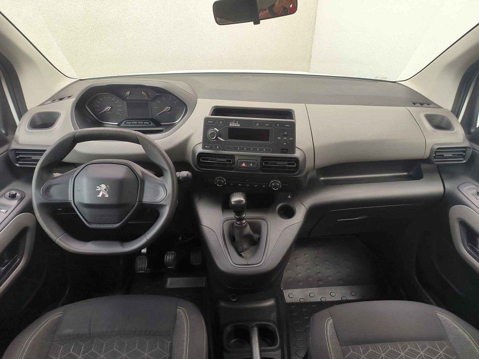 Peugeot Rifter 1.2T Active