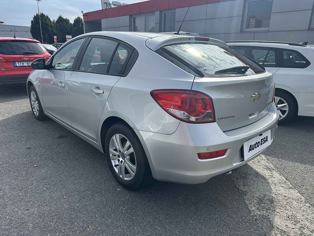 Chevrolet Cruze 1.6i 