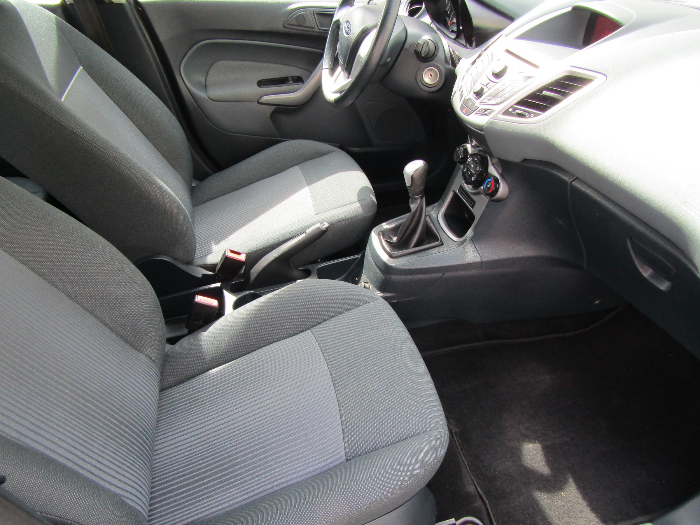 Ford Fiesta, 2010 - pohled č. 16