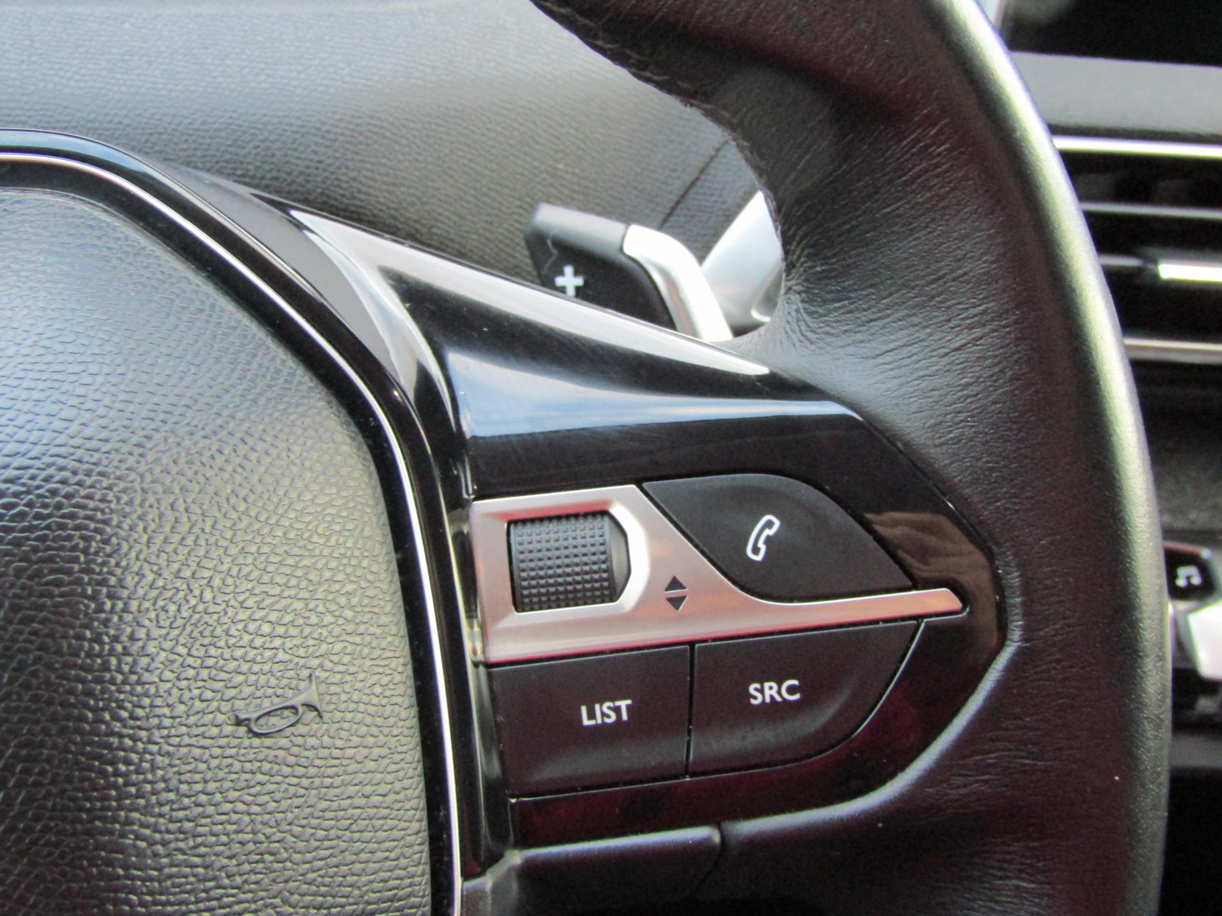 Peugeot 5008, 2017 - pohled č. 20