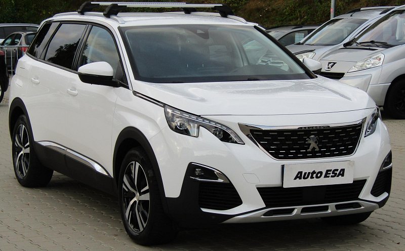 Peugeot 5008 1.2 THP 