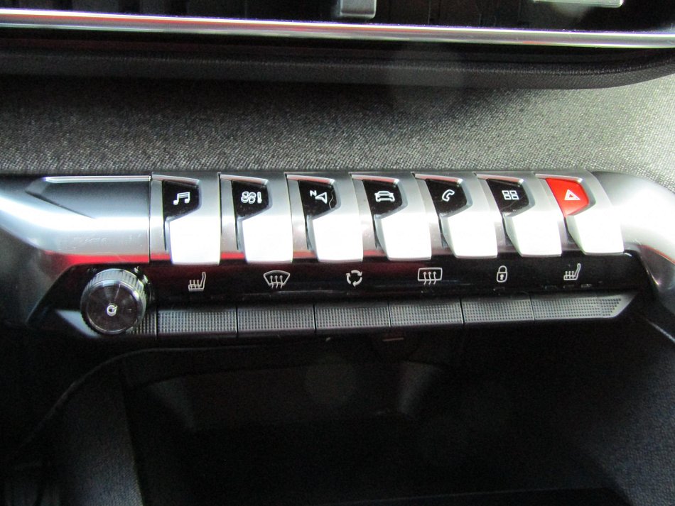 Peugeot 5008 1.2 THP 