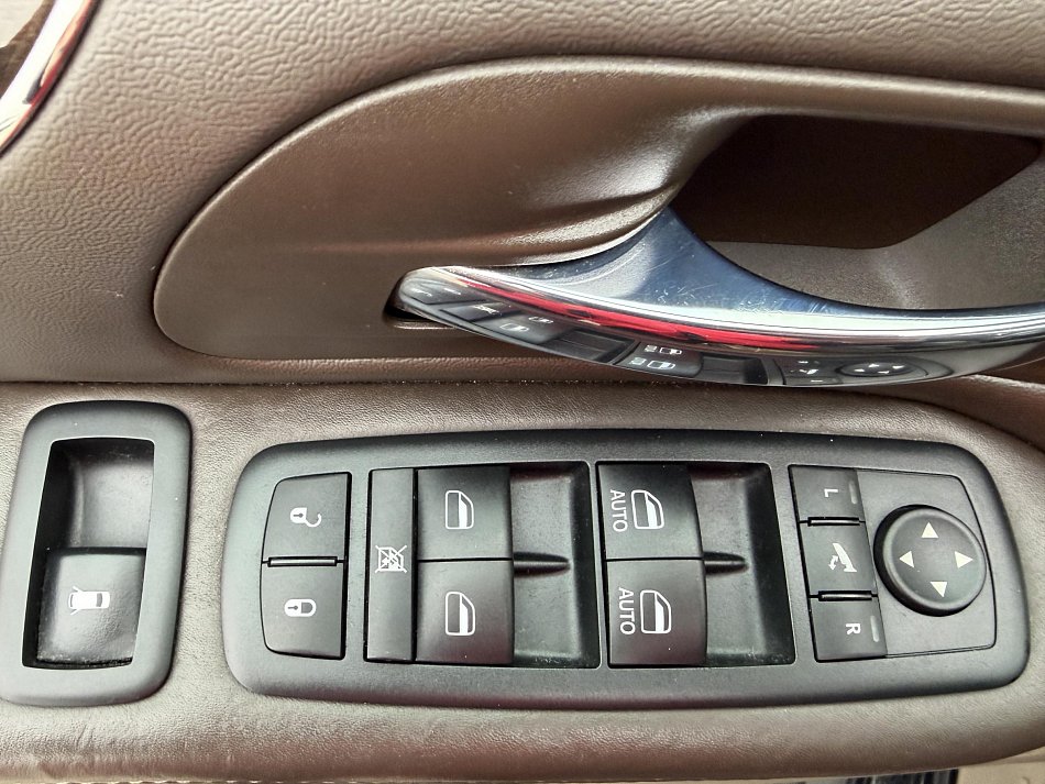 Lancia Voyager 3.6 V6 