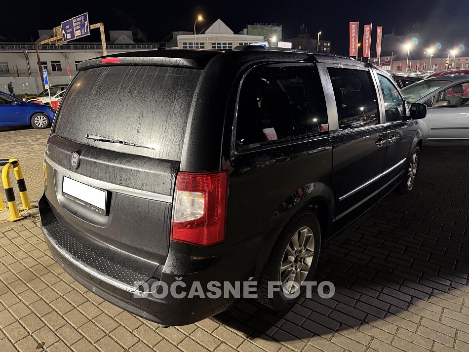 Lancia Voyager 3.6 V6 