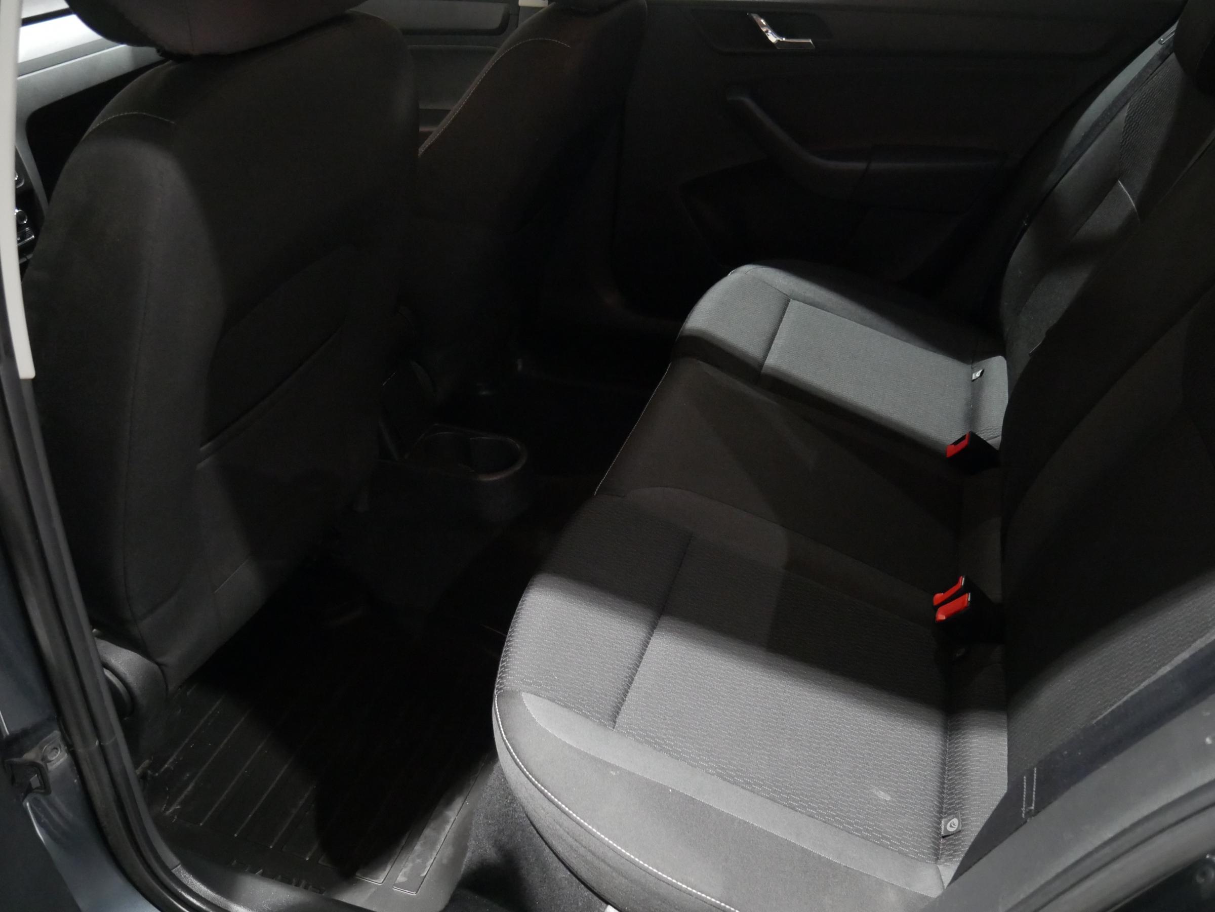 Škoda Rapid, 2014 - pohled č. 10