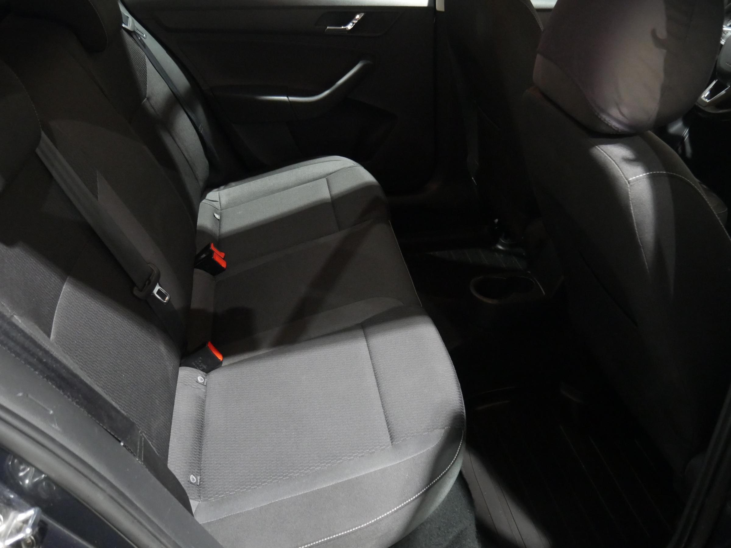 Škoda Rapid, 2014 - pohled č. 11