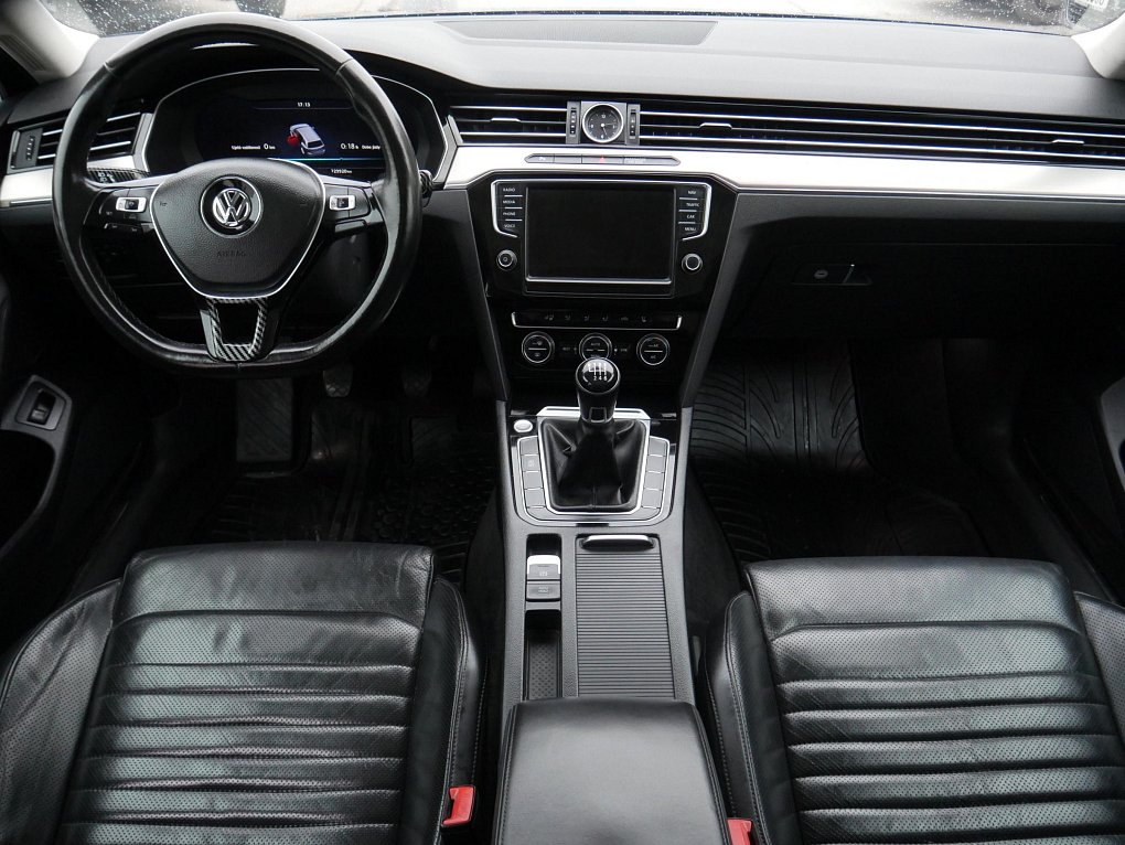 Volkswagen Passat 2.0 TDi 