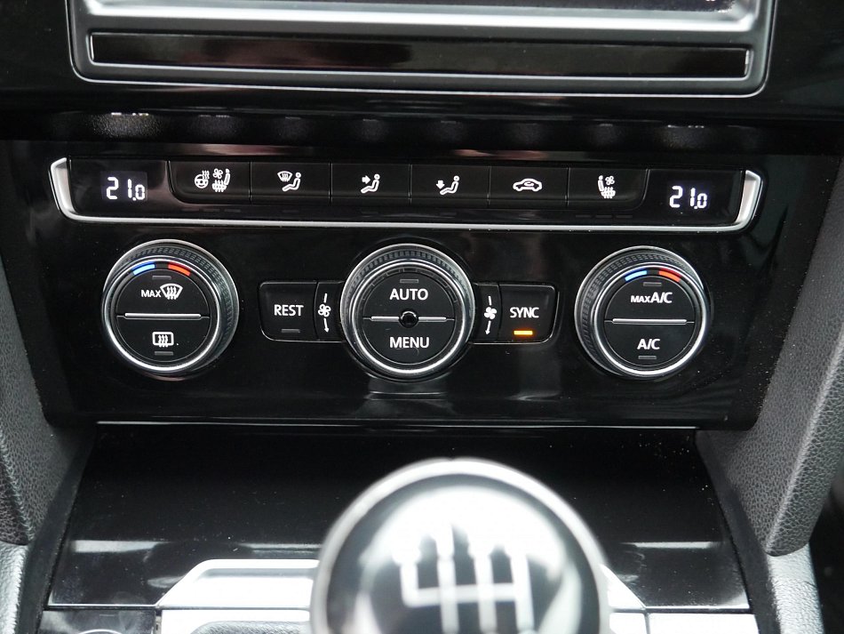 Volkswagen Passat 2.0 TDi 