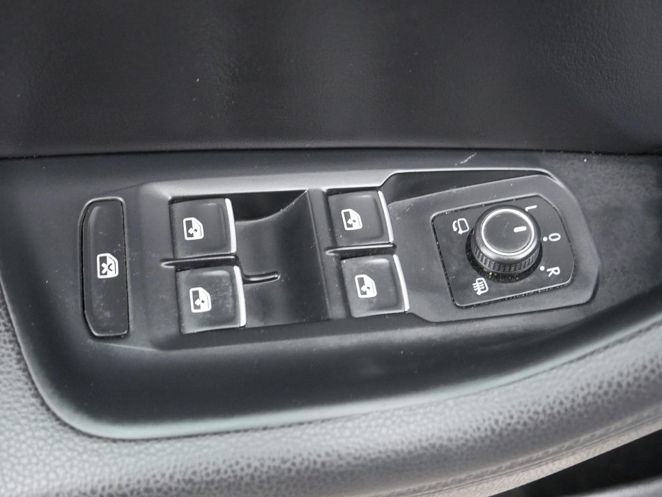 Volkswagen Passat 2.0 TDi 