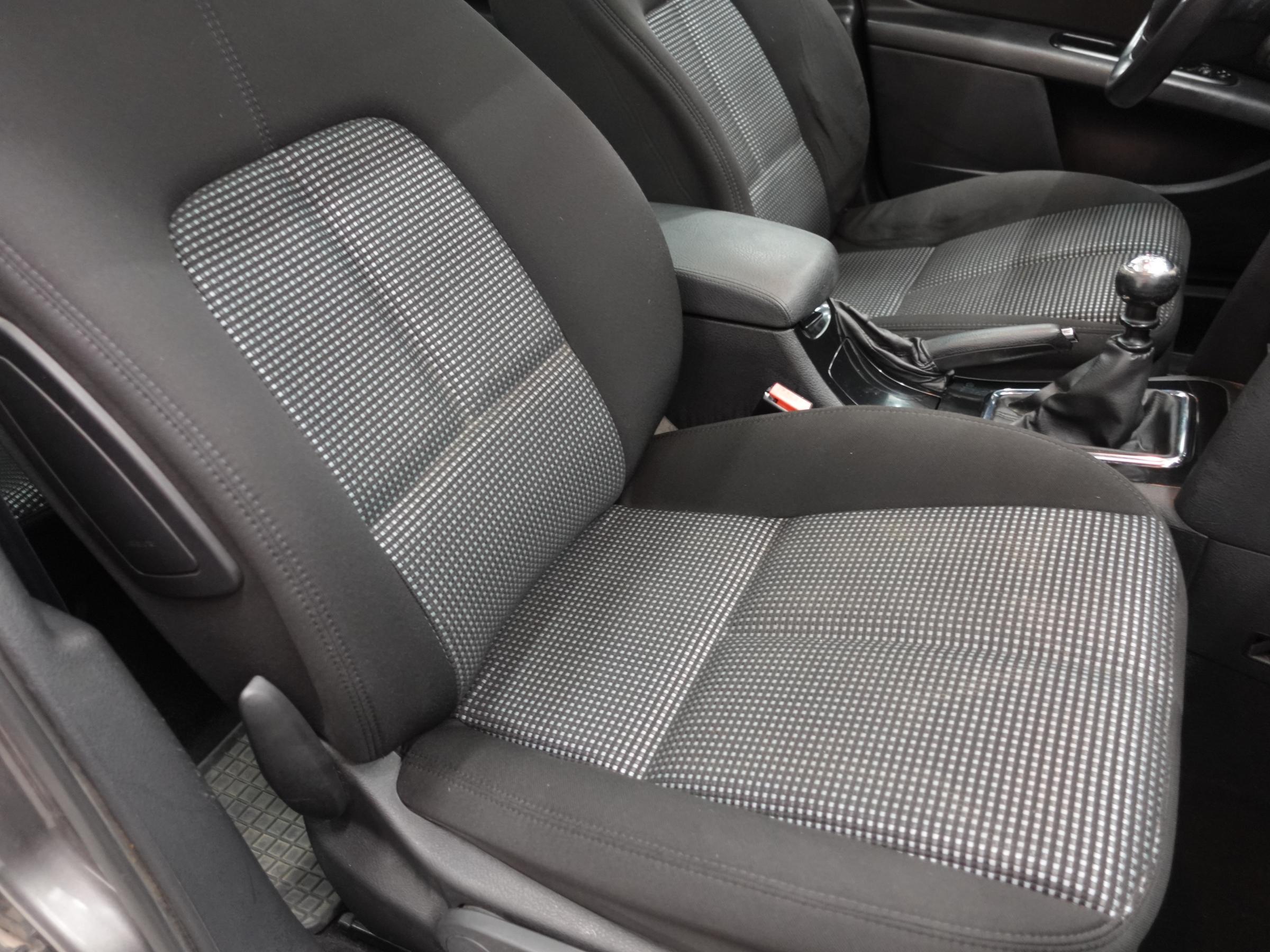 Peugeot 407, 2010 - pohled č. 11