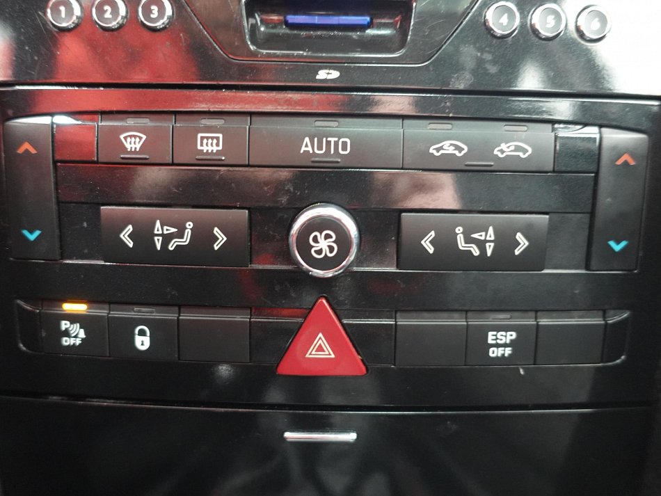 Peugeot 407 2.0 HDI 
