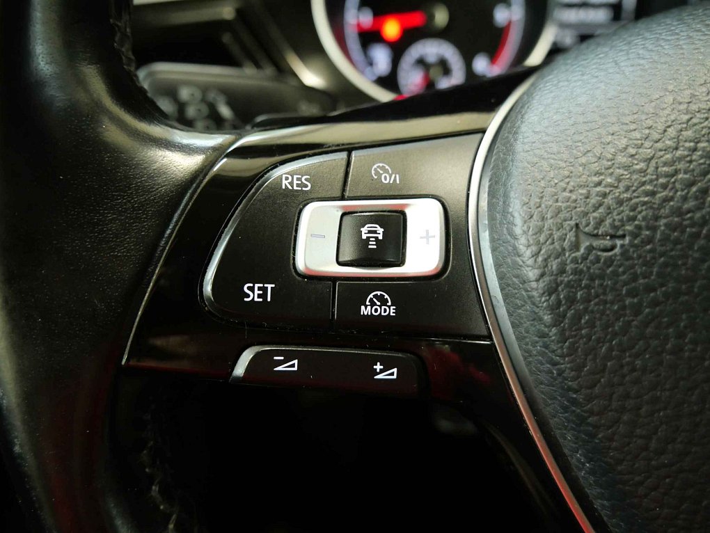 Volkswagen Touran 1.6TDi 
