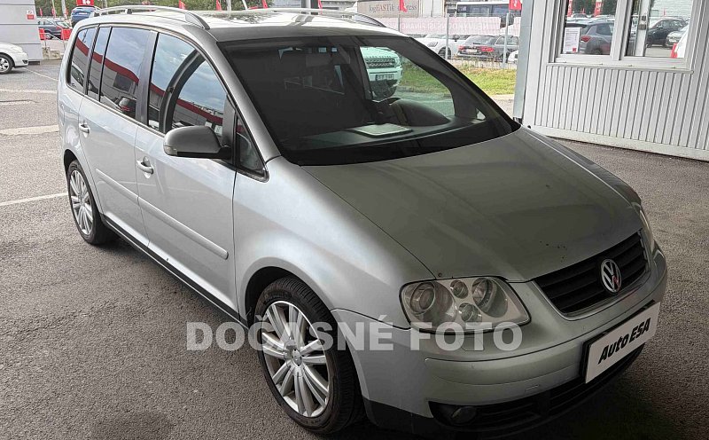 Volkswagen Touran 2.0TDi 