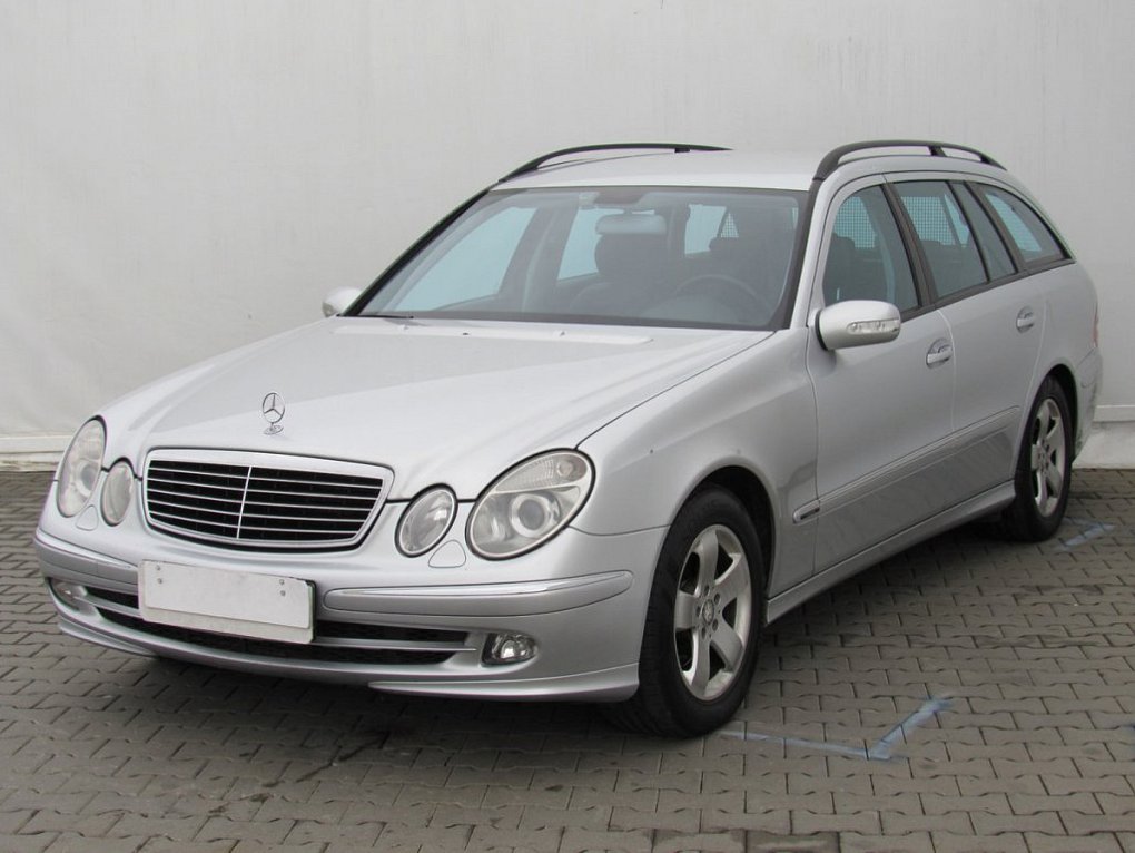 Mercedes-Benz Třída E 3.0 