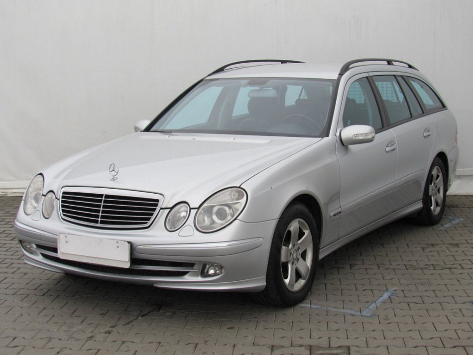 Mercedes-Benz Třída E 3.0 