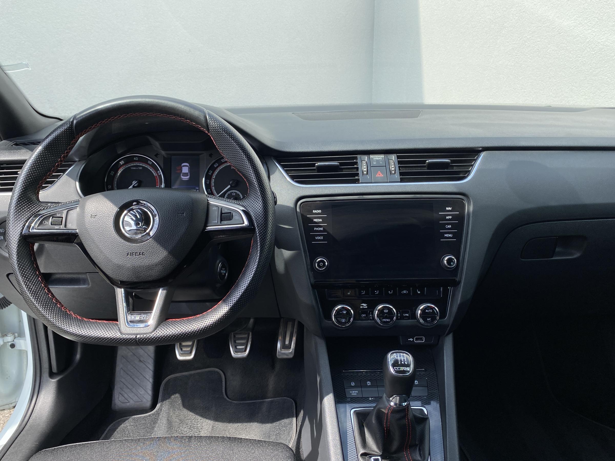 Škoda Octavia III, 2018 - pohled č. 9