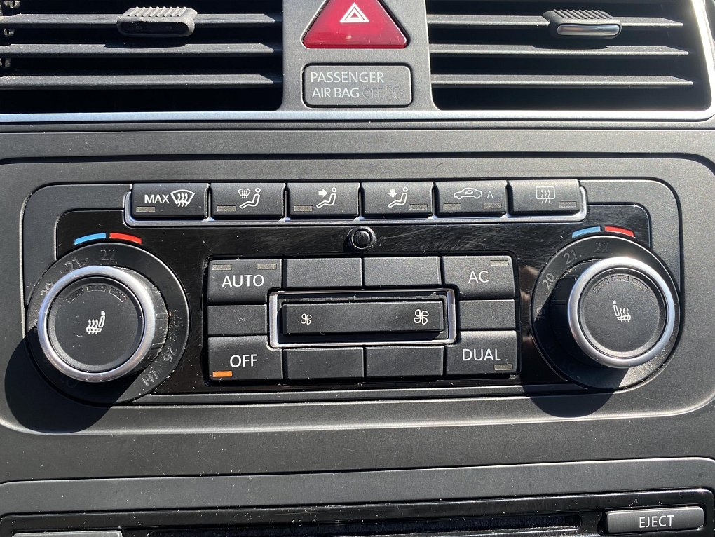 Volkswagen Touran 1.6 TDi CROSS