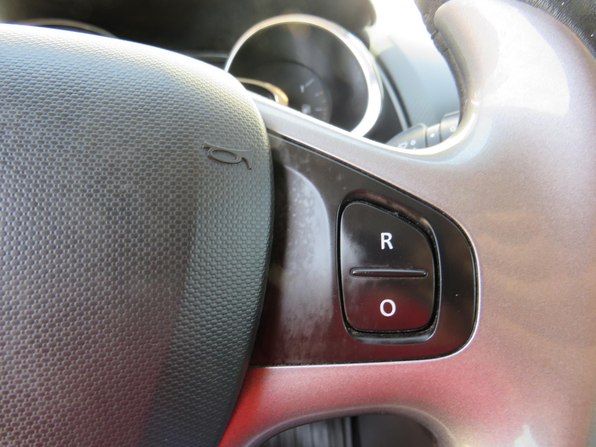 Renault Clio, 2015 - pohled č. 18