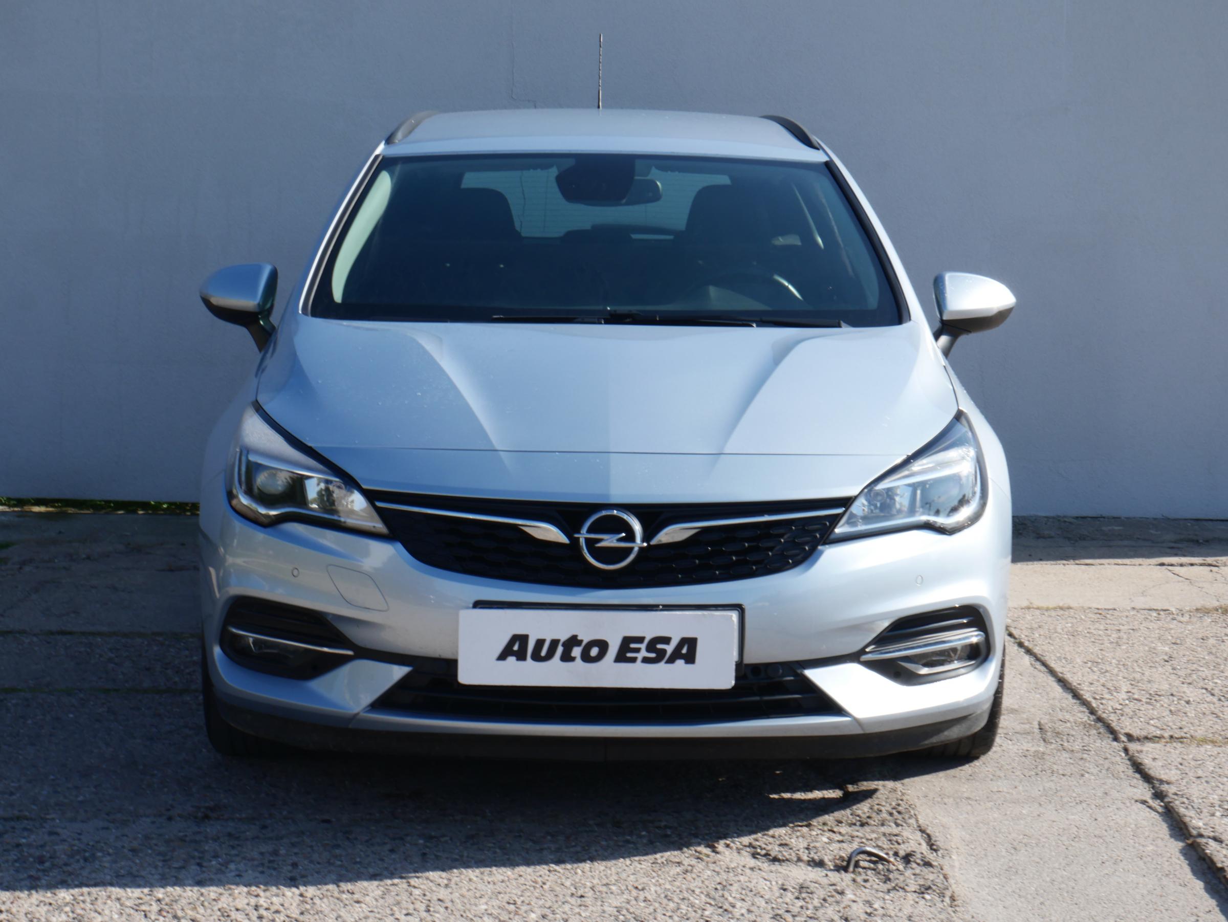 Opel Astra, 2020 - pohled č. 2