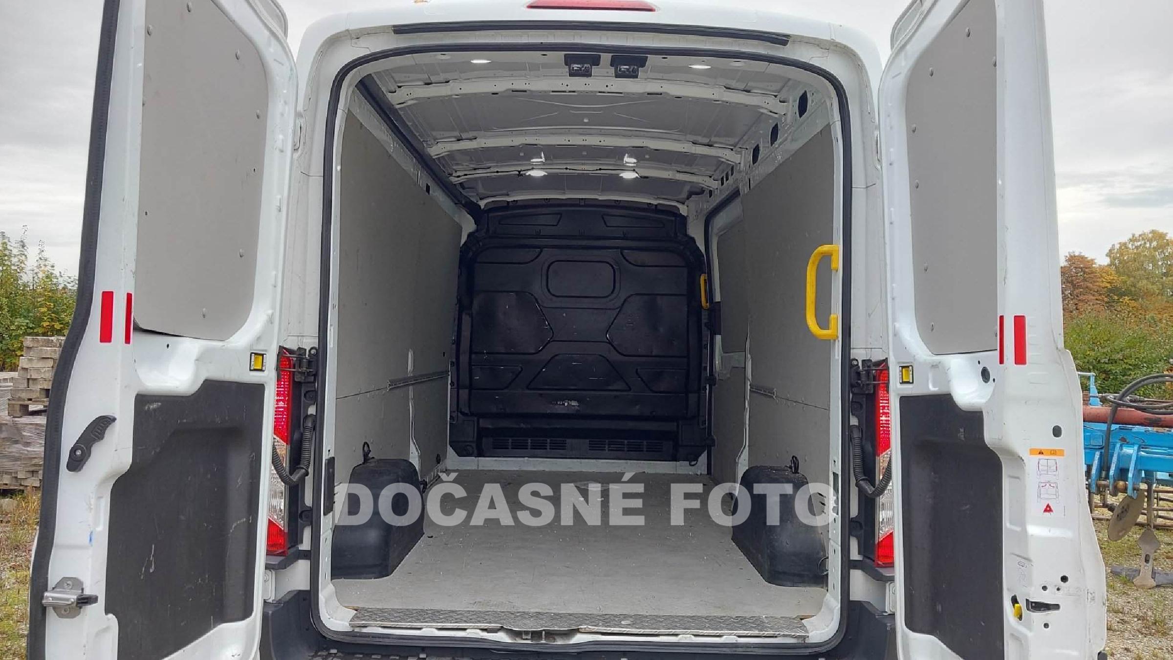 Ford Transit, 2019 - pohled č. 5