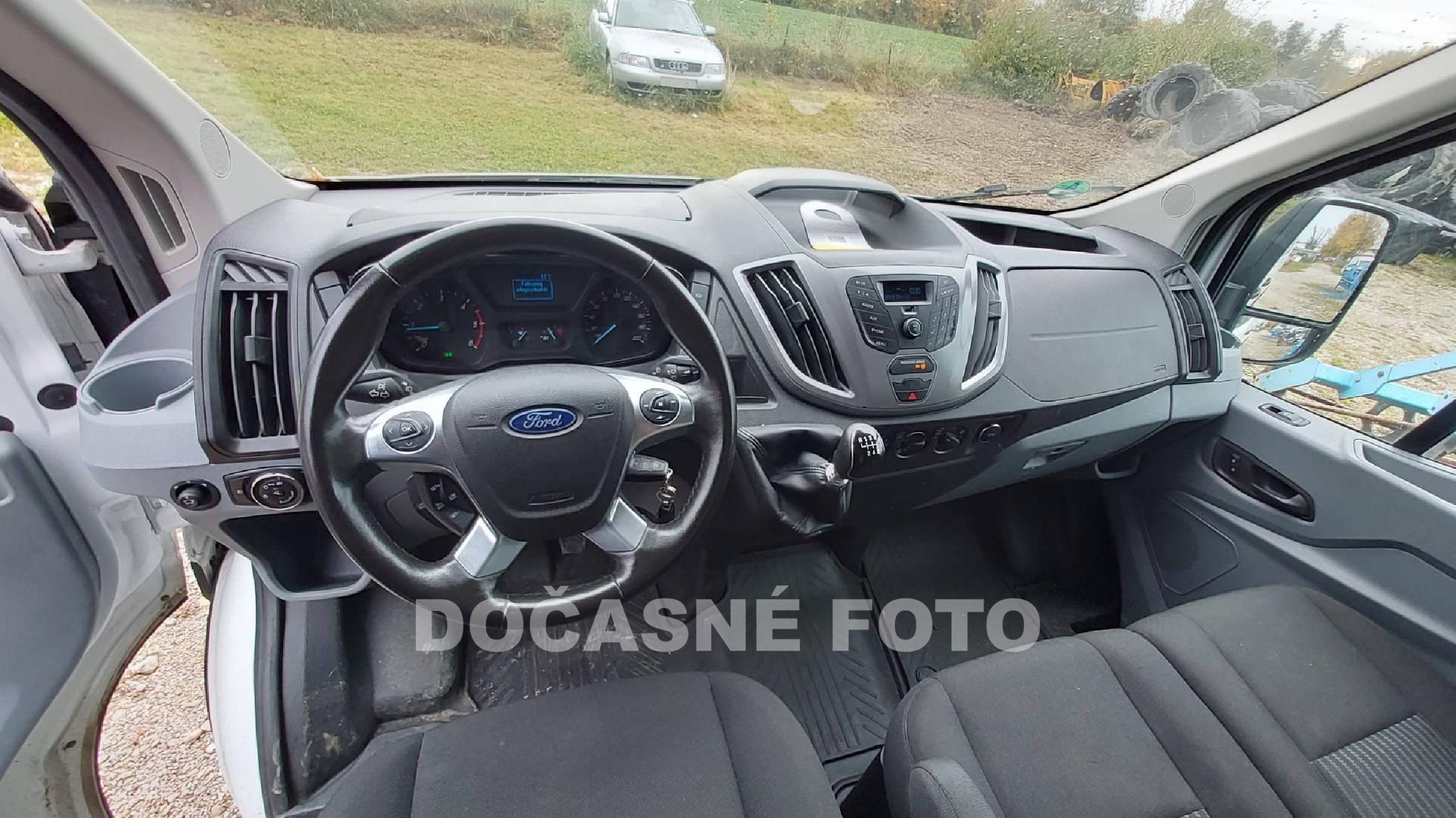 Ford Transit, 2019 - pohled č. 6