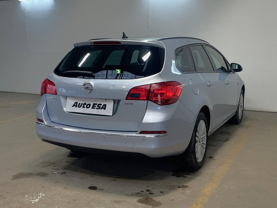 Opel Astra 1.6 CDTi 