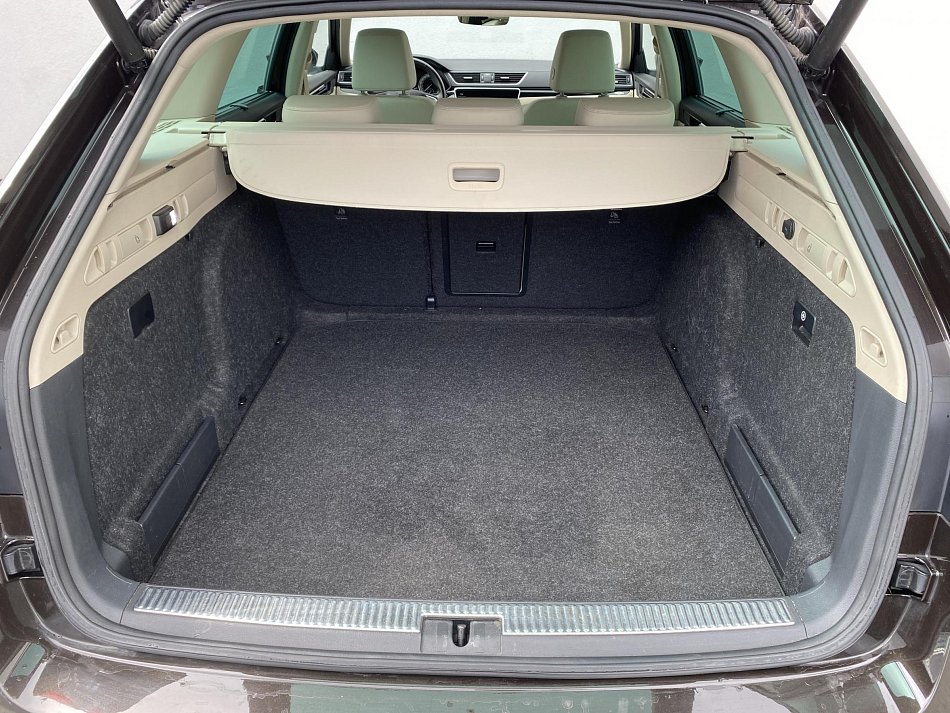 Škoda Superb III 2.0 TDi L&K 4x4