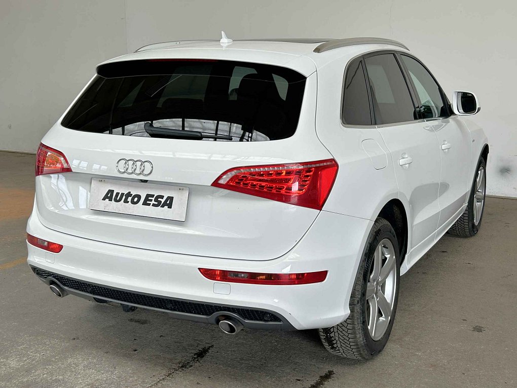 Audi Q5 3.0 TDi S-line Quattro