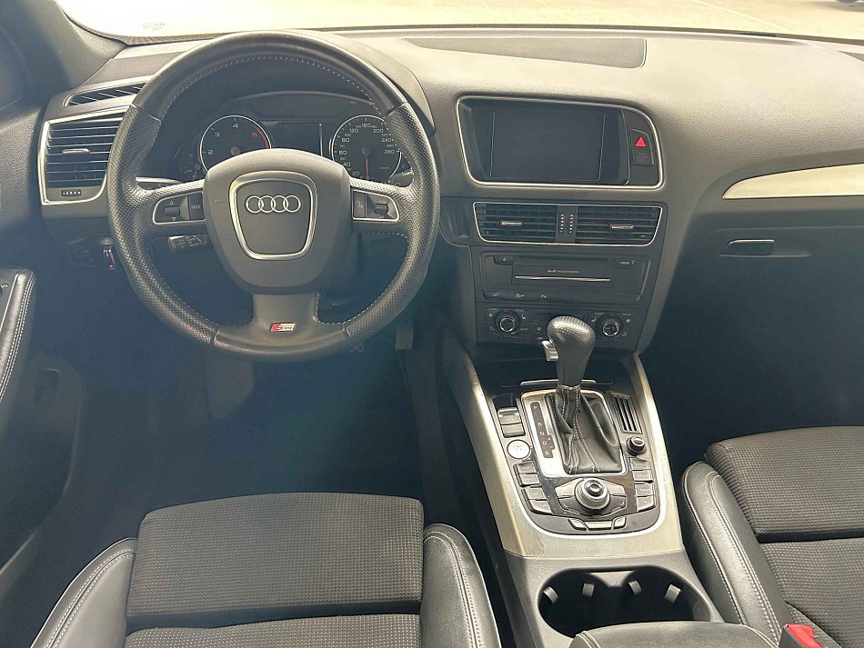 Audi Q5 3.0 TDi S-line Quattro