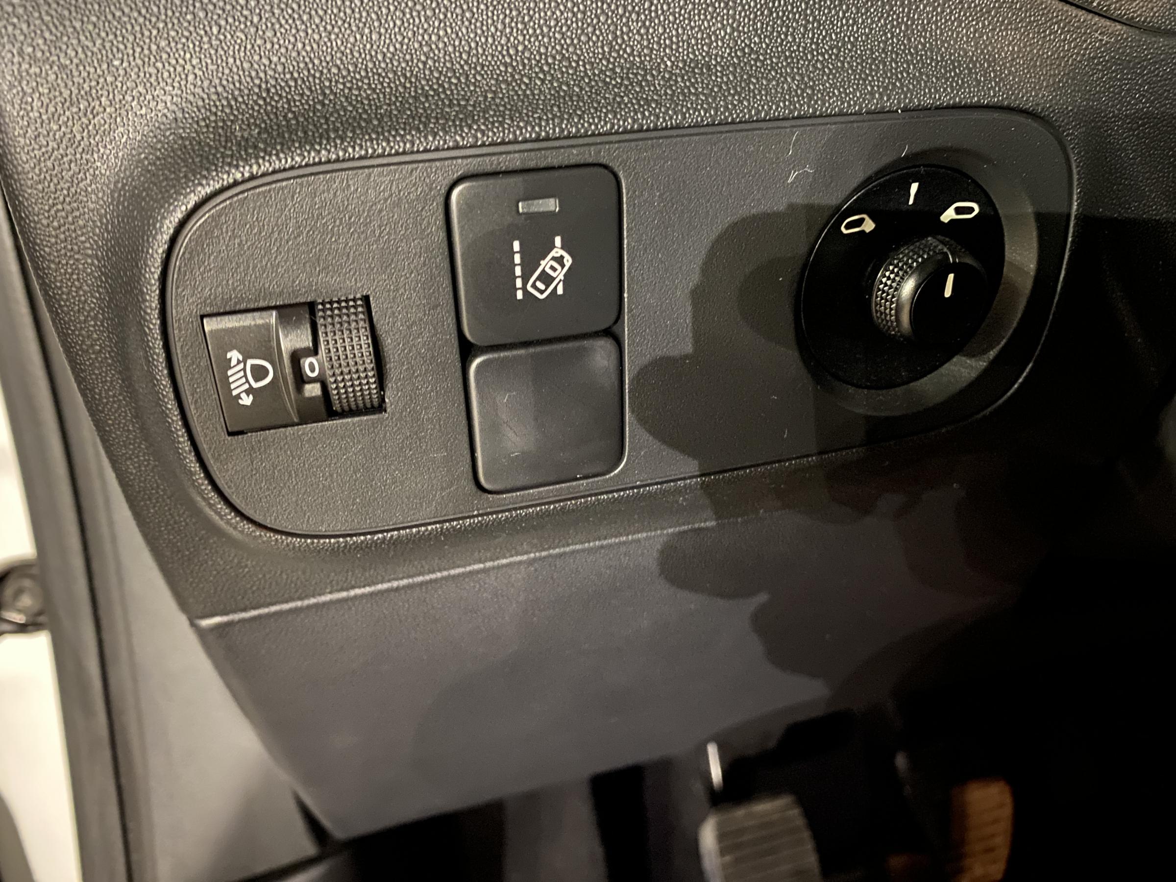 Citroën C3, 2017 - pohled č. 15