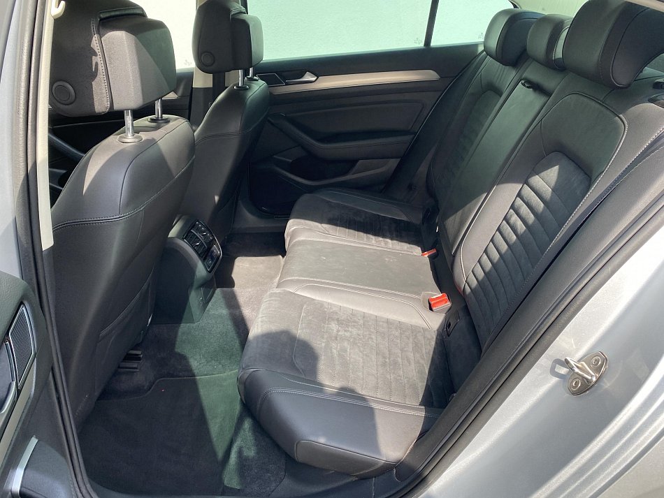 Volkswagen Passat 2.0 TDi Highline