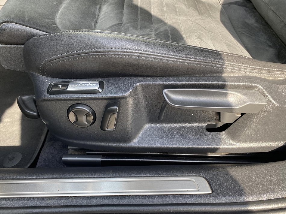 Volkswagen Passat 2.0 TDi Highline