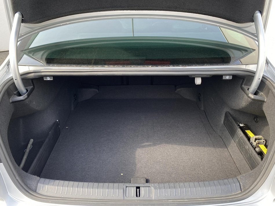 Volkswagen Passat 2.0 TDi Highline