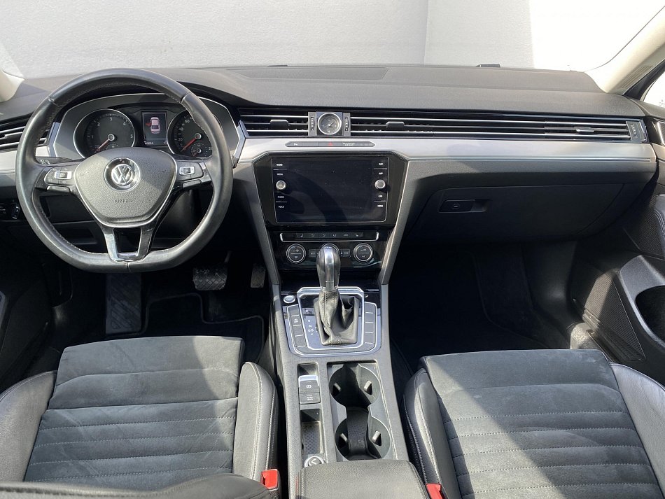 Volkswagen Passat 2.0 TDi Highline