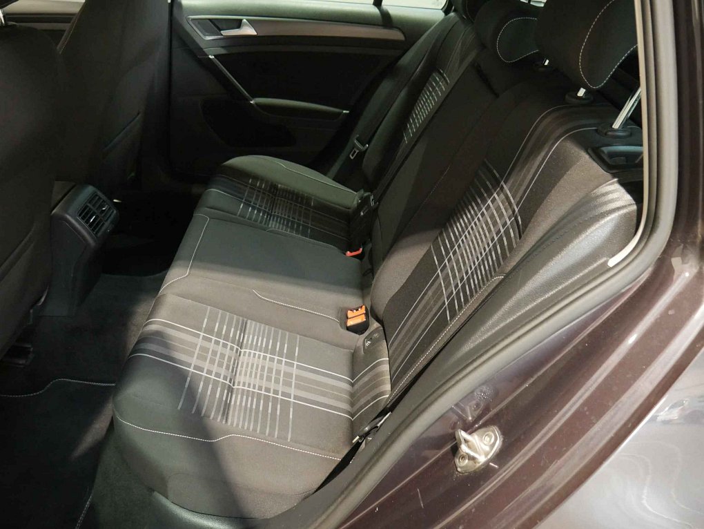Volkswagen Golf 1.6 TDi Lounge