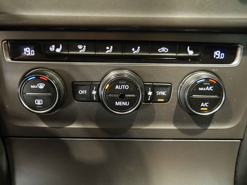 Volkswagen Golf 1.6 TDi Lounge