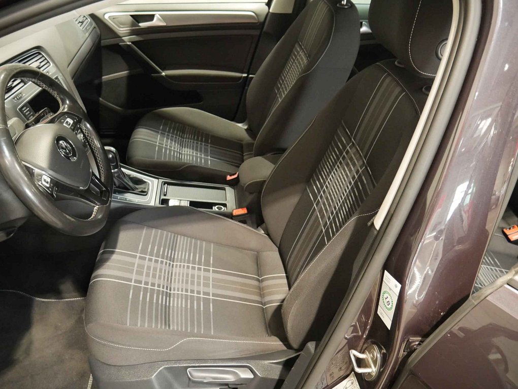 Volkswagen Golf 1.6 TDi Lounge