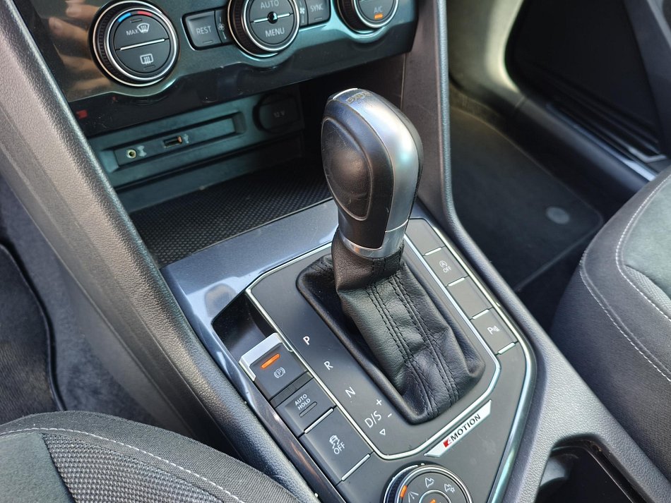 Volkswagen Tiguan 2.0 TDi R-Line 4X4