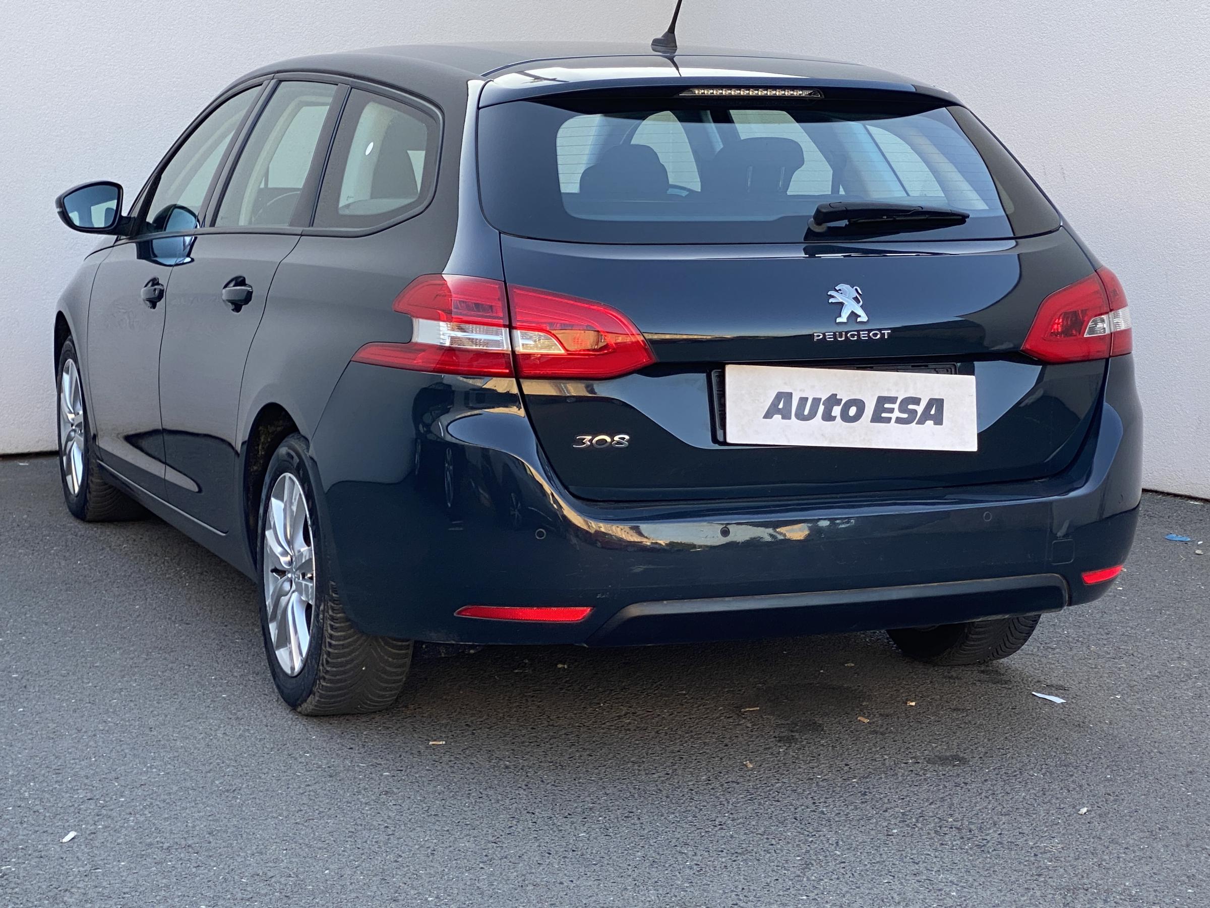 Peugeot 308, 2019 - pohled č. 6