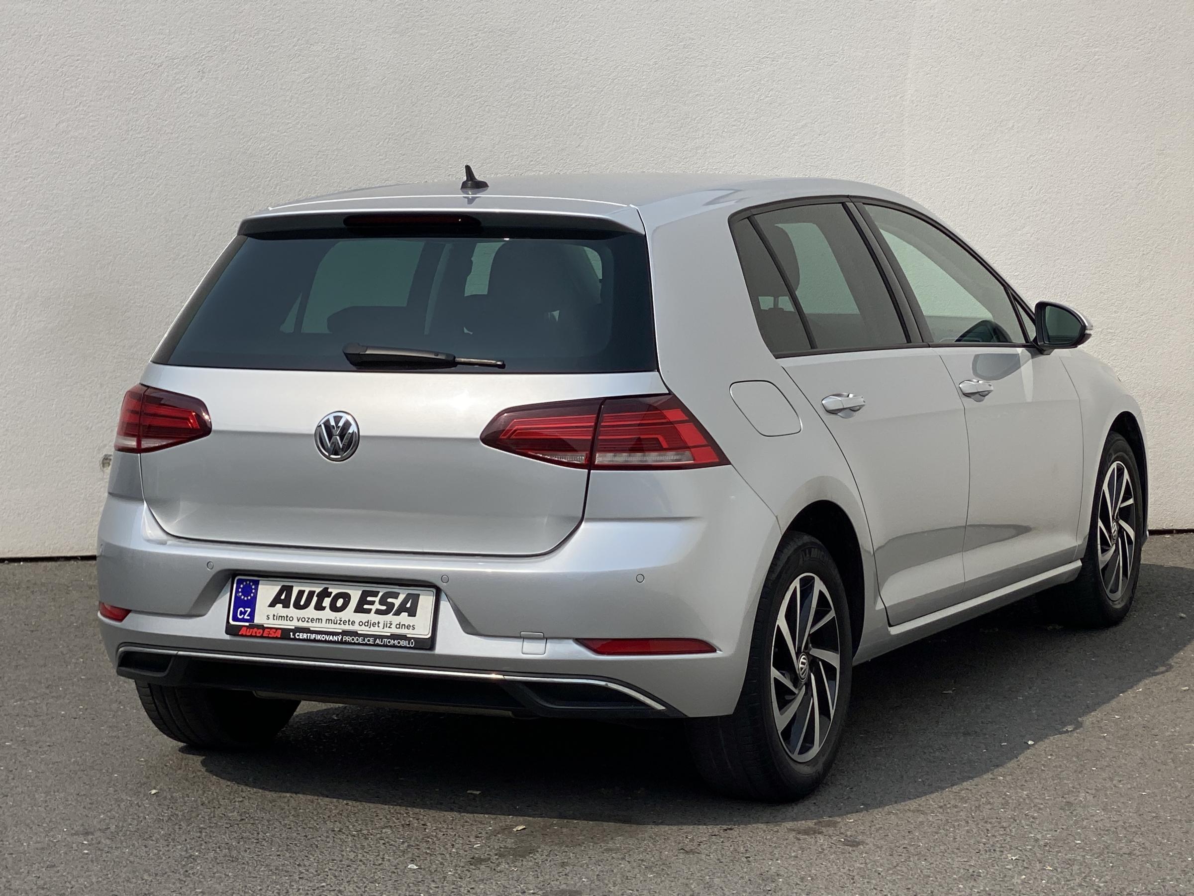 Volkswagen Golf, 2018 - pohled č. 4