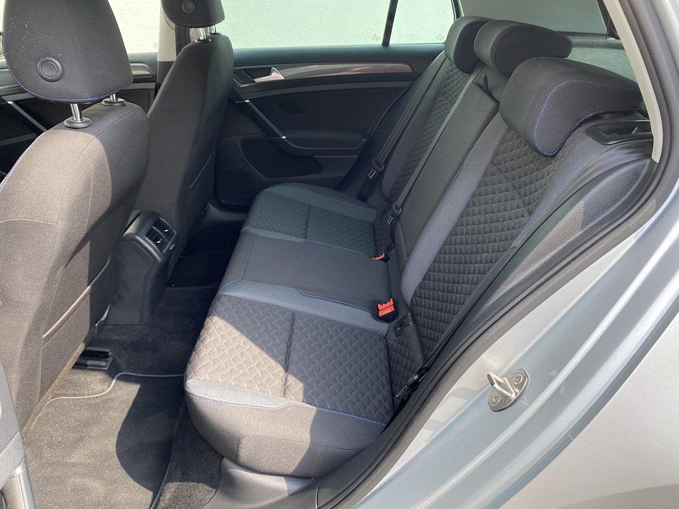 Volkswagen Golf 1.5 TSi Join