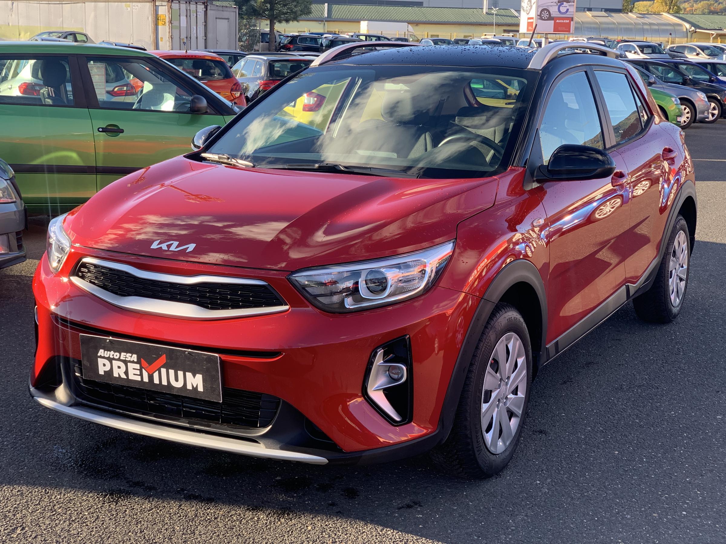 Kia Stonic, 2021 - pohled č. 3